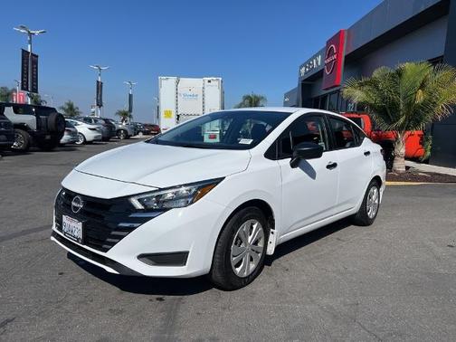 2025 Nissan Versa 1.6 S