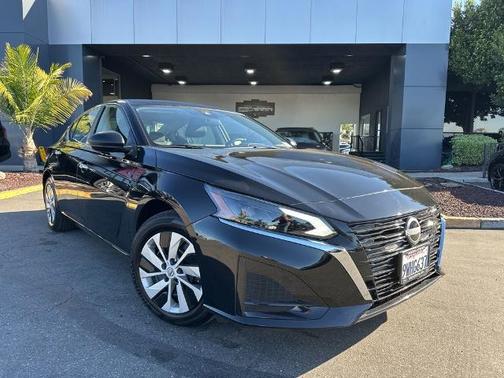 Black 2025 Nissan Altima S
