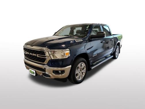 Patriot Blue Pearlcoat 2024 RAM 1500 Big Horn/Lone Star