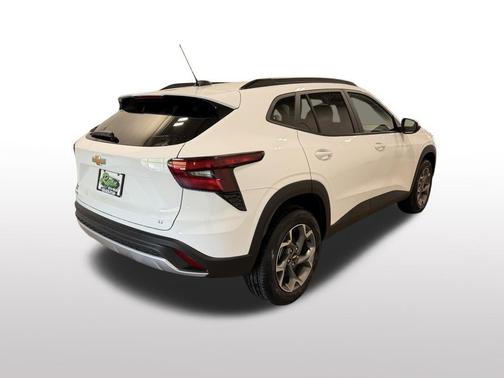 Summit White 2026 Chevrolet Trax LT