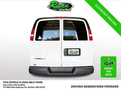 Summit White 2022 Chevrolet Express 3500 RWD 3500 Extended Wheelbase LS