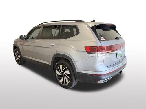 Silver Mist Metallic 2026 Volkswagen Atlas 2.0T SE w/Technology 4MOTION