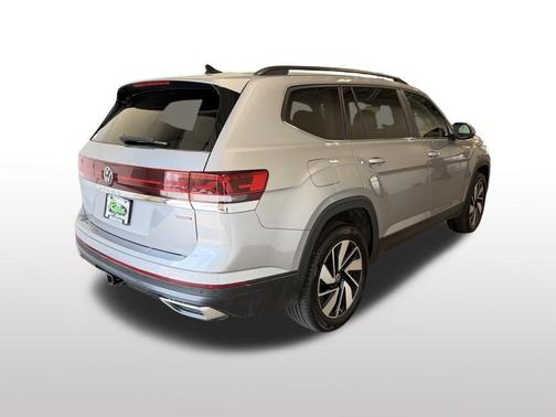 Silver Mist Metallic 2026 Volkswagen Atlas 2.0T SE w/Technology 4MOTION