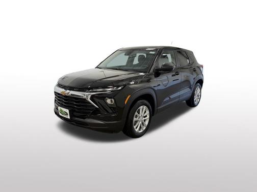 Mosaic Black Metallic 2026 Chevrolet Trailblazer LS