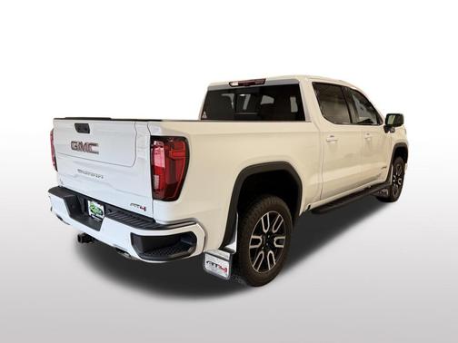 Summit White 2024 GMC Sierra 1500 AT4