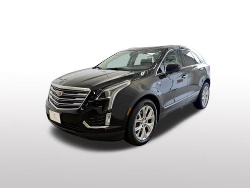 Stellar Black Metallic 2017 Cadillac XT5 Luxury