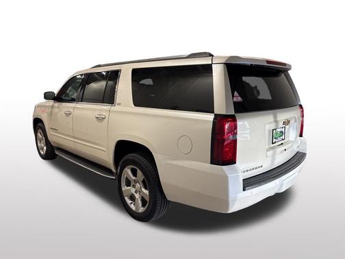 White Diamond Tricoat 2015 Chevrolet Suburban 1500 LTZ