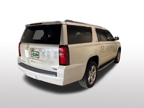 White Diamond Tricoat 2015 Chevrolet Suburban 1500 LTZ