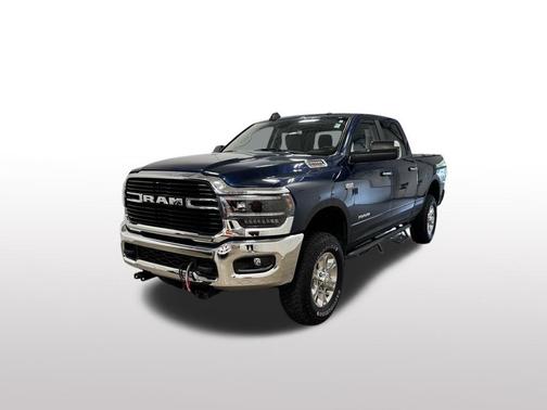 2019 RAM 2500 Big Horn Crew Cab 4x4 6'4' Box