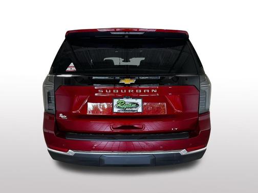 2025 Chevrolet Suburban LT