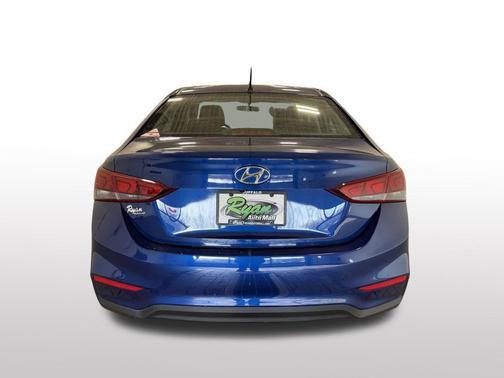 Admiral Blue 2022 Hyundai Accent SE