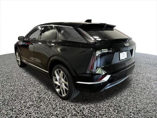 2025 Cadillac OPTIQ Luxury 1 AWD