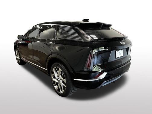 2025 Cadillac OPTIQ Luxury 1 AWD
