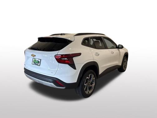 Summit White 2026 Chevrolet Trax LT