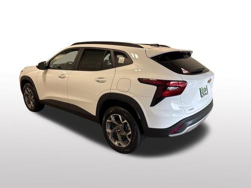 Summit White 2026 Chevrolet Trax LT