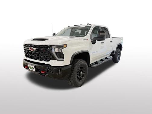 Summit White 2026 Chevrolet Silverado 2500 Crew Cab, Standard Bed, XR2, 4WD
