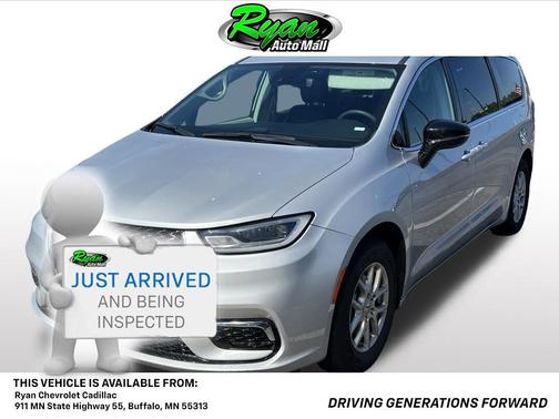 Silver Mist Clearcoat 2024 Chrysler Pacifica Touring L