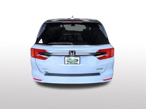 Sonic Gray Pearl 2024 Honda Odyssey Touring