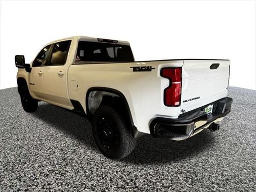 2025 Chevrolet Silverado 3500 LT