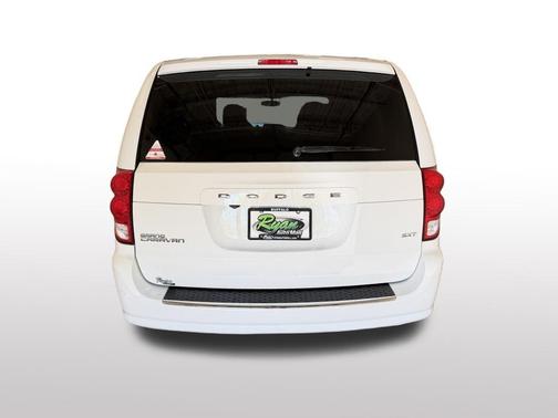 White Knuckle Clearcoat 2017 Dodge Grand Caravan SXT