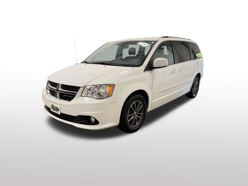 White Knuckle Clearcoat 2017 Dodge Grand Caravan SXT