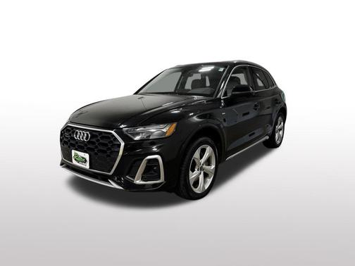 2022 Audi Q5 45 S line Premium Plus