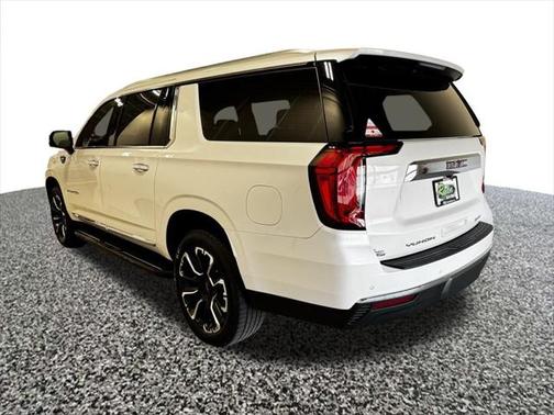 2022 GMC Yukon XL SLT