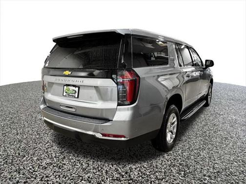 2025 Chevrolet Suburban LS