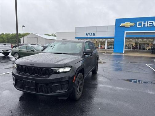 2024 Jeep Grand Cherokee Altitude