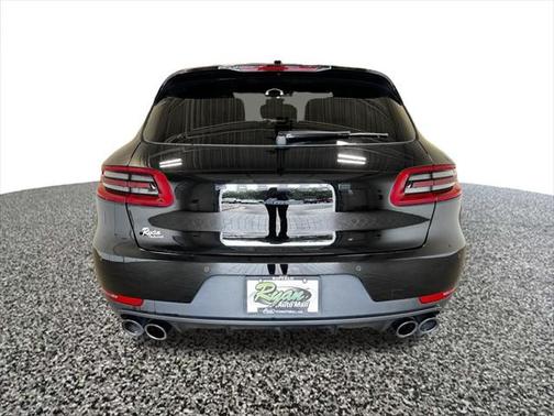 2018 Porsche Macan Base