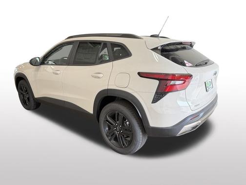White Sands 2026 Chevrolet Trax FWD ACTIV