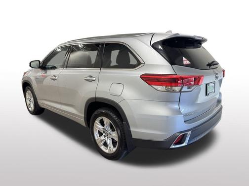 2019 Toyota Highlander Hybrid Platinum
