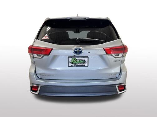 2019 Toyota Highlander Hybrid Platinum