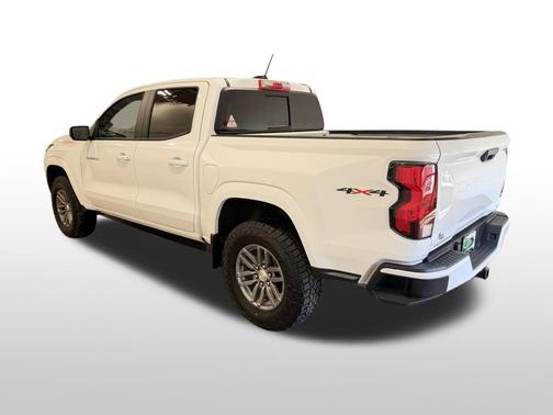 Summit White 2024 Chevrolet Colorado LT