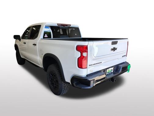 Summit White 2026 Chevrolet Silverado 1500 ZR2