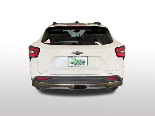 White Sands 2026 Chevrolet Trax FWD ACTIV
