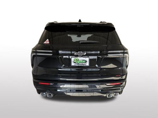 Mosaic Black Metallic 2026 Chevrolet Traverse RS