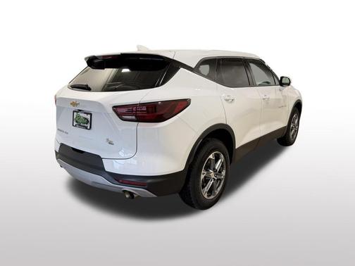 Summit White 2025 Chevrolet Blazer 1LT