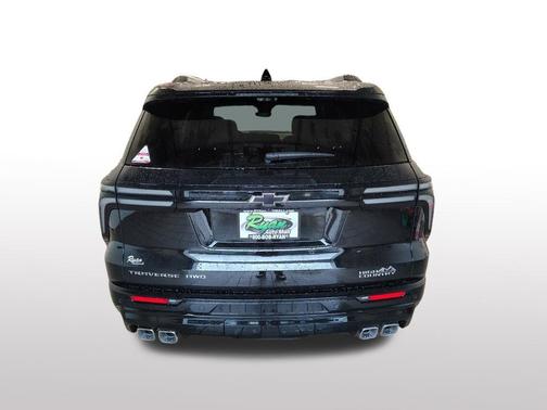 Mosaic Black Metallic 2026 Chevrolet Traverse High Country