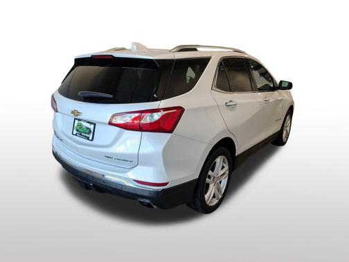 Iridescent Pearl Tricoat 2020 Chevrolet Equinox Premier w/2LZ