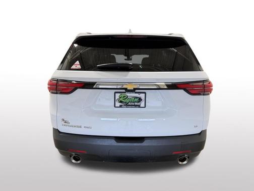 Summit White 2023 Chevrolet Traverse LT Cloth