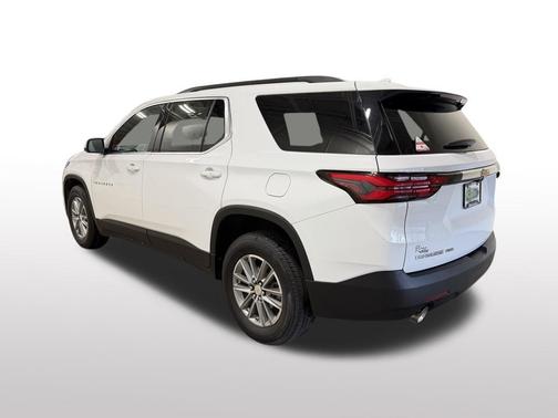 Summit White 2023 Chevrolet Traverse LT Cloth