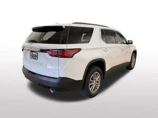 Summit White 2023 Chevrolet Traverse LT Cloth