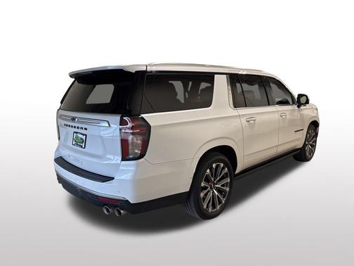 2022 Chevrolet Suburban 4WD High Country