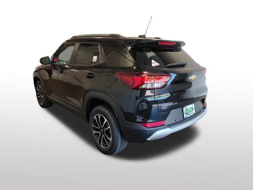 Mosaic Black Metallic 2026 Chevrolet Trailblazer LT