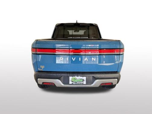 2022 Rivian R1T Adventure