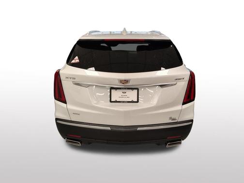 Crystal White Tricoat 2026 Cadillac XT5 Luxury