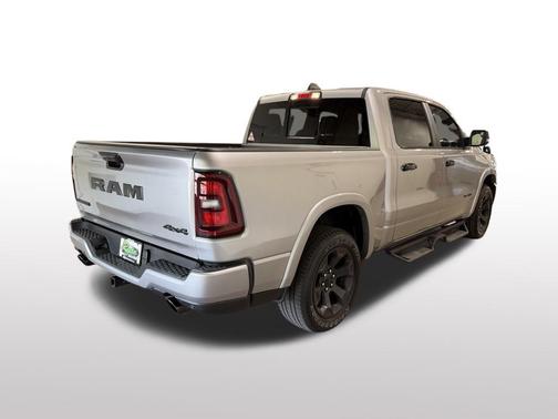 Billet Silver Metallic Clearcoat 2026 RAM 1500 Big Horn/Lone Star