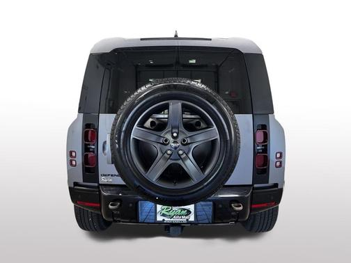 2024 Land Rover Defender 90 P400 X-Dynamic SE