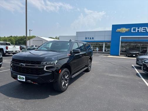 2022 Chevrolet Suburban 4WD Z71